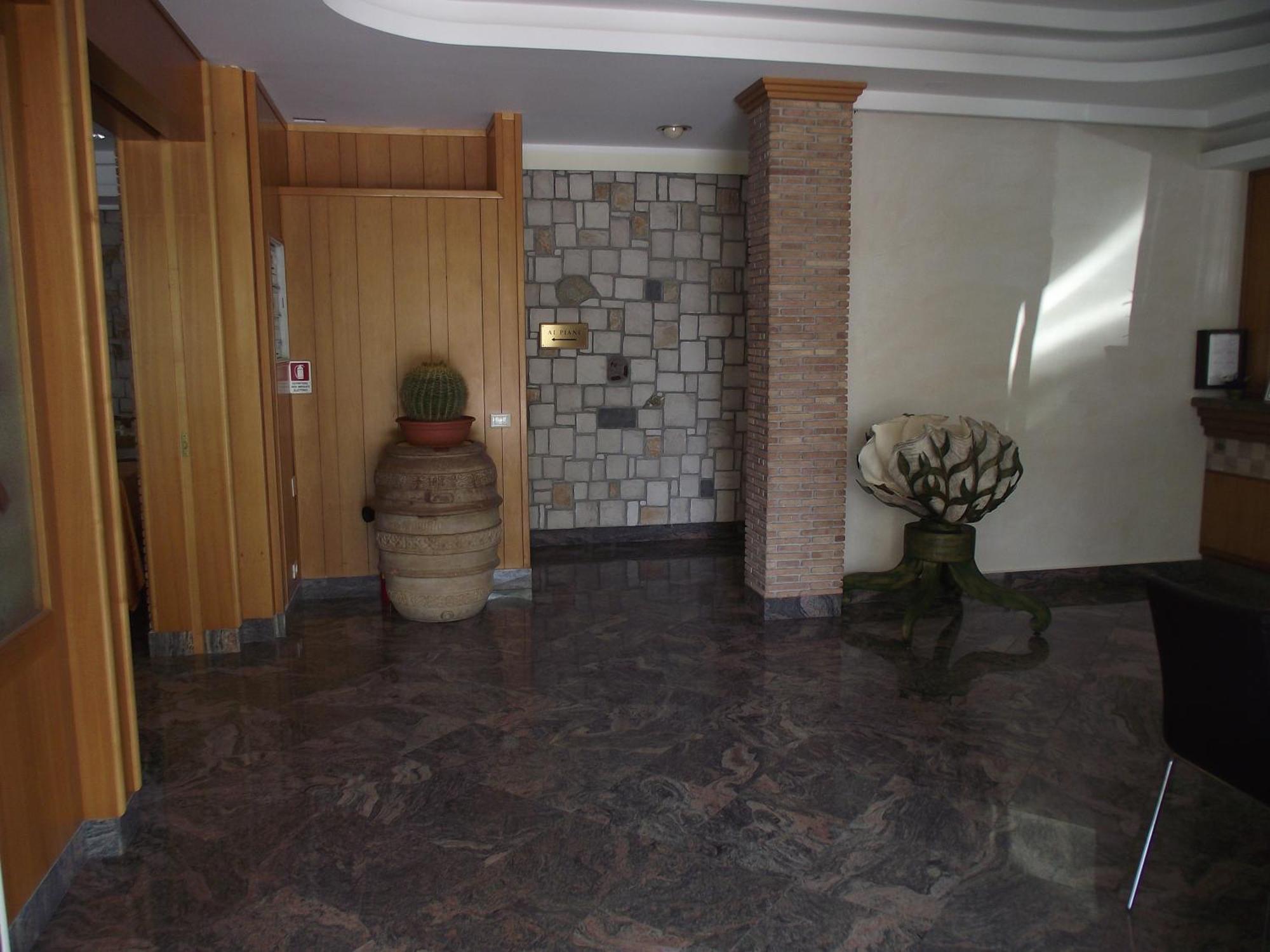 Il Girasole Hotel Terracina Eksteriør billede
